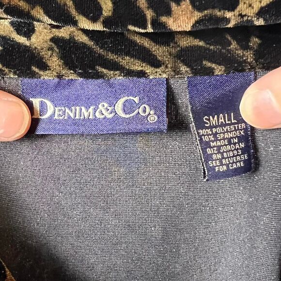 Vintage y2k DENIM & CO. Vintage Leopard Print Velvet Button-Up Shirt (Size S) - Picture 7 of 7